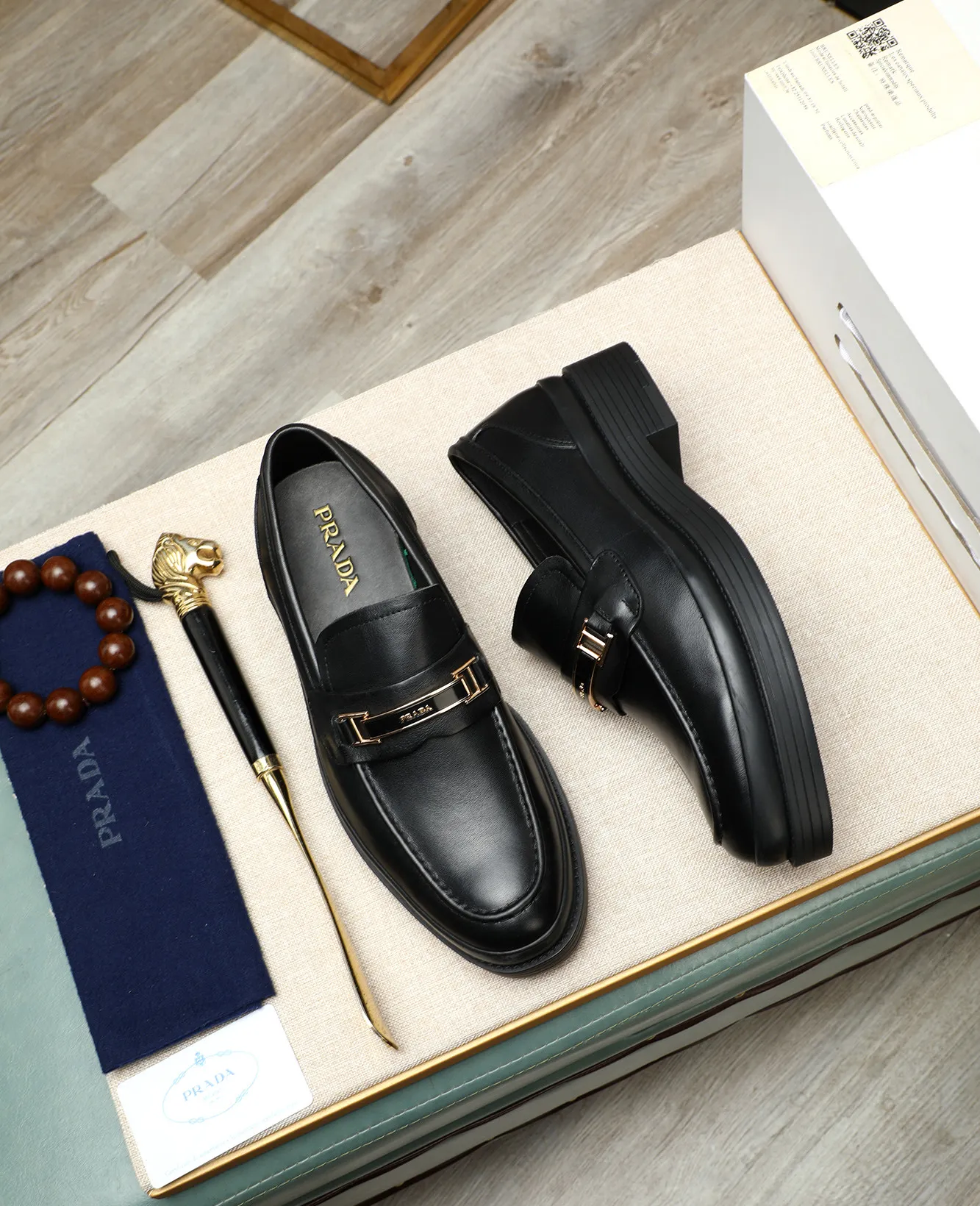 Men's men's shoes 💰540 (water-dyed cow leather) 📛📛PRADA high-end counter's latest formal business leather shoes 👔original and highest quality! Imported from Italy 🇮🇹 first-layer calfskin fabric ➕ cowhide lining Original outsole Formal size: 38➖44 (45 customized)